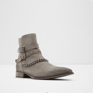 Brand new never used Aldo Men’s Siringo boots size 9